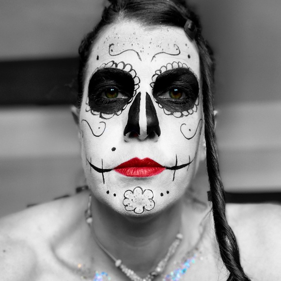 Meet your Posher, Celeste - Picture 2 of 3